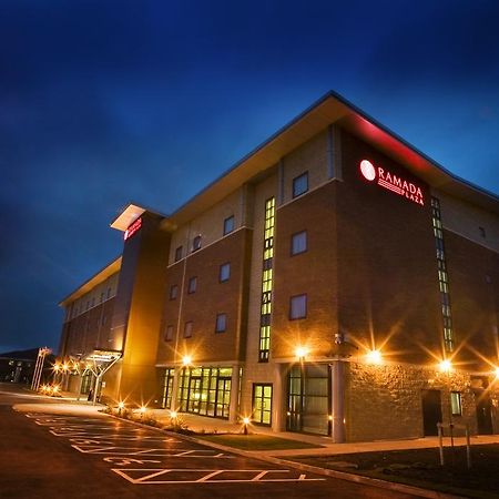 Ramada Plaza Wrexham Hotel Kültér fotó