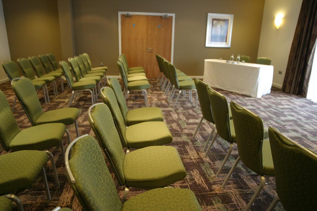 Ramada Plaza Wrexham Hotel Kültér fotó